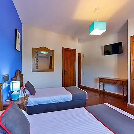 Alfonso Xi Hotell 2*