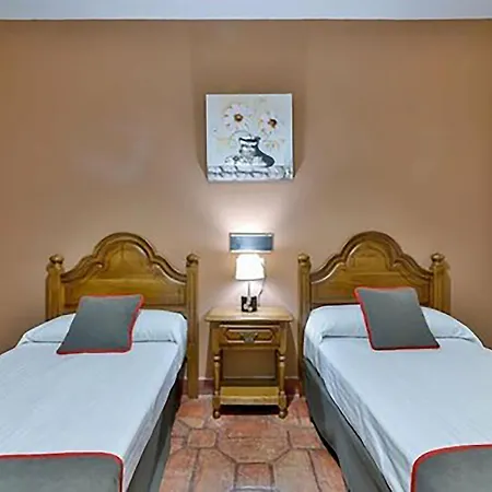 Hotell Alfonso Xi 2*