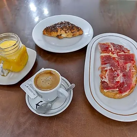 Alfonso Xi فندق 2*